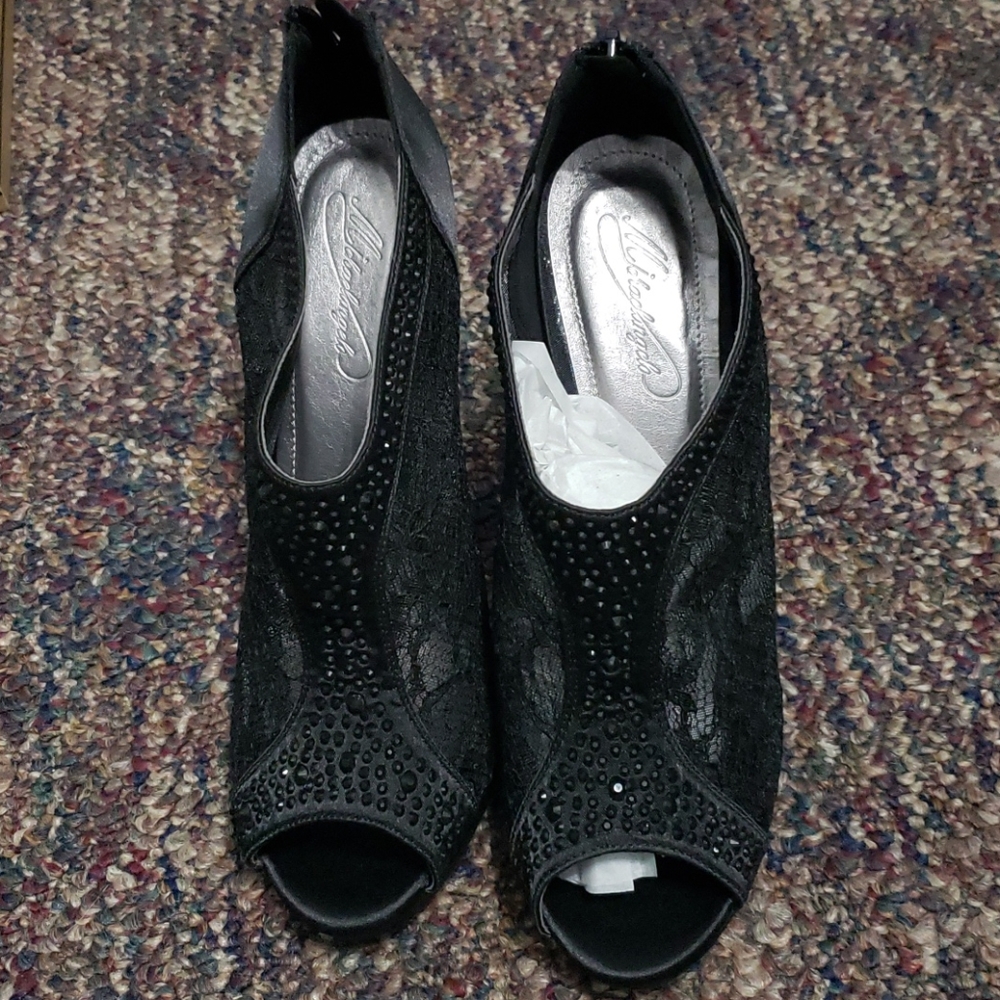 Black shoes